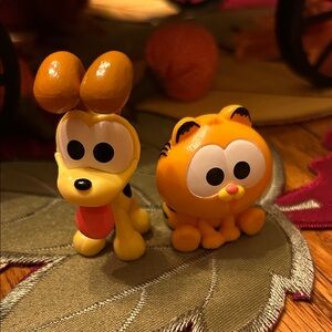Garfield and Odie Action Figure Set - Orange and Yellow